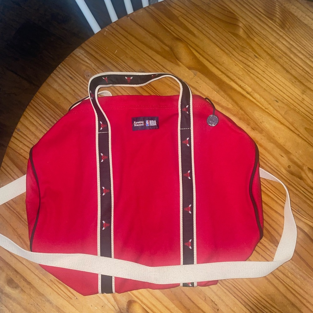 Rowing Blazers x NBA CHICAGO BULLS Duffle Banker Bag NWT - Picture 11 of 11